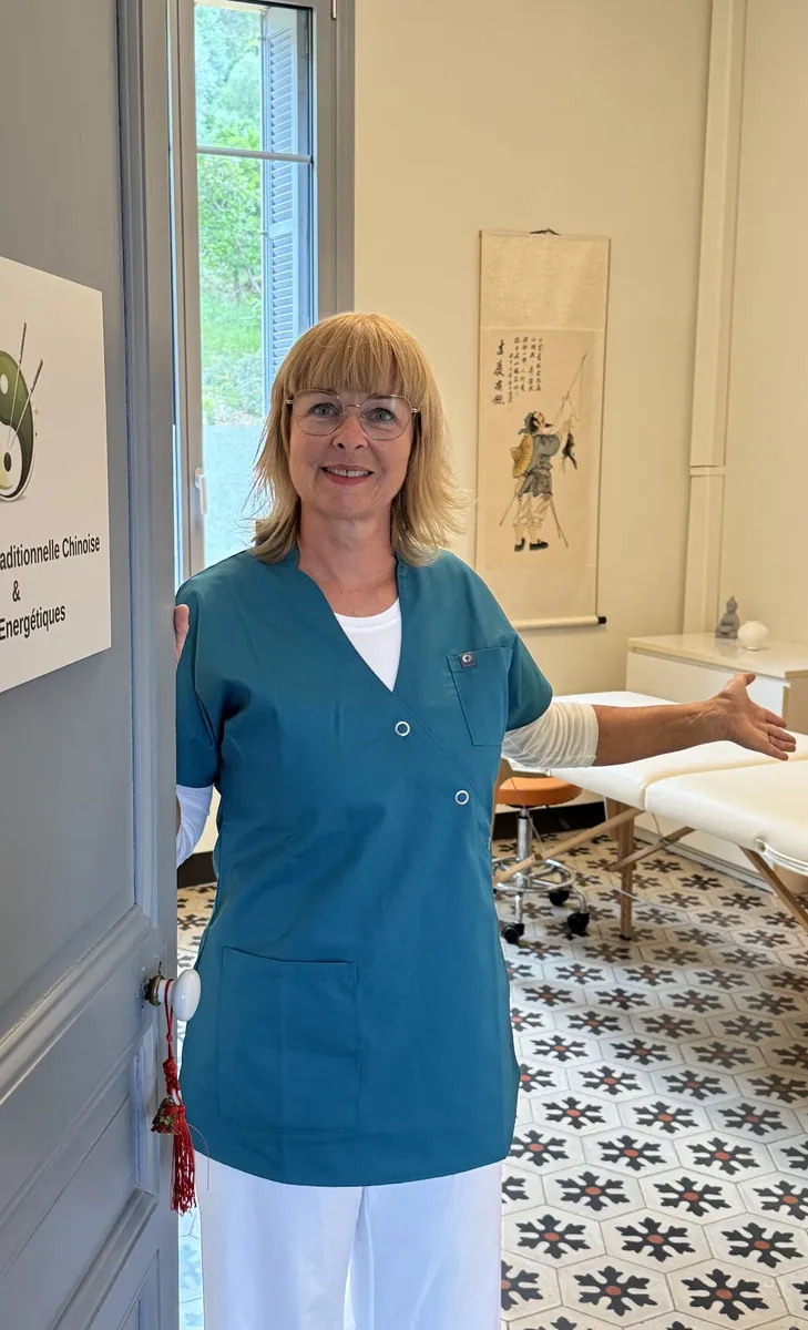 Vanessa Feuillère vous accueille dans son cabinet à Hyères